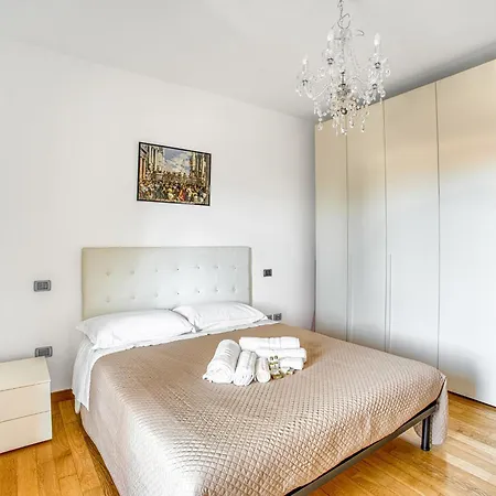 Guesthost - Luxury Oikos - With Parking