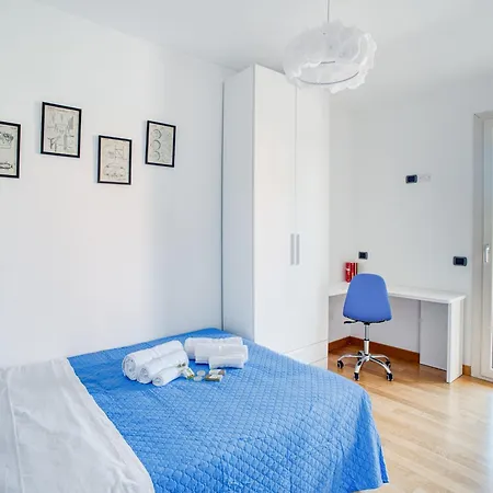 Guesthost - Luxury Oikos - With Parking