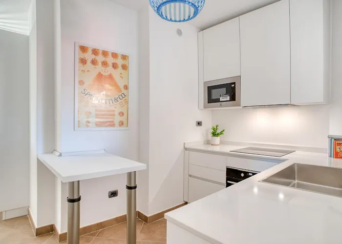 Appartement Guesthost - Luxury Oikos - With Parking *