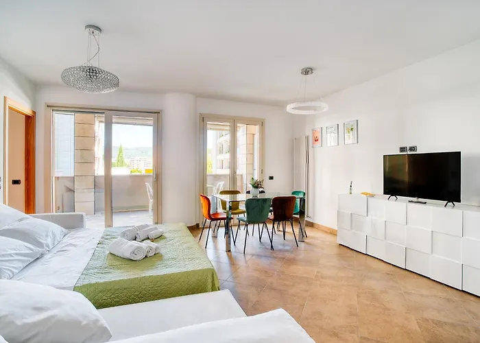 Appartement Guesthost - Luxury Oikos - With Parking *