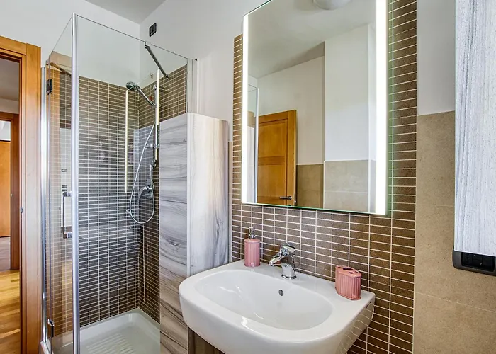 Guesthost - Luxury Oikos - With Parking Appartement